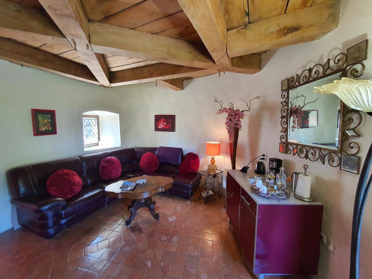 Chambre D'Hotes Au Chateau De Belcastel Belcastel  ภายนอก รูปภาพ