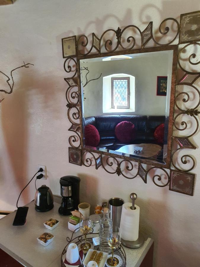 Chambre D'Hotes Au Chateau De Belcastel Belcastel  ภายนอก รูปภาพ