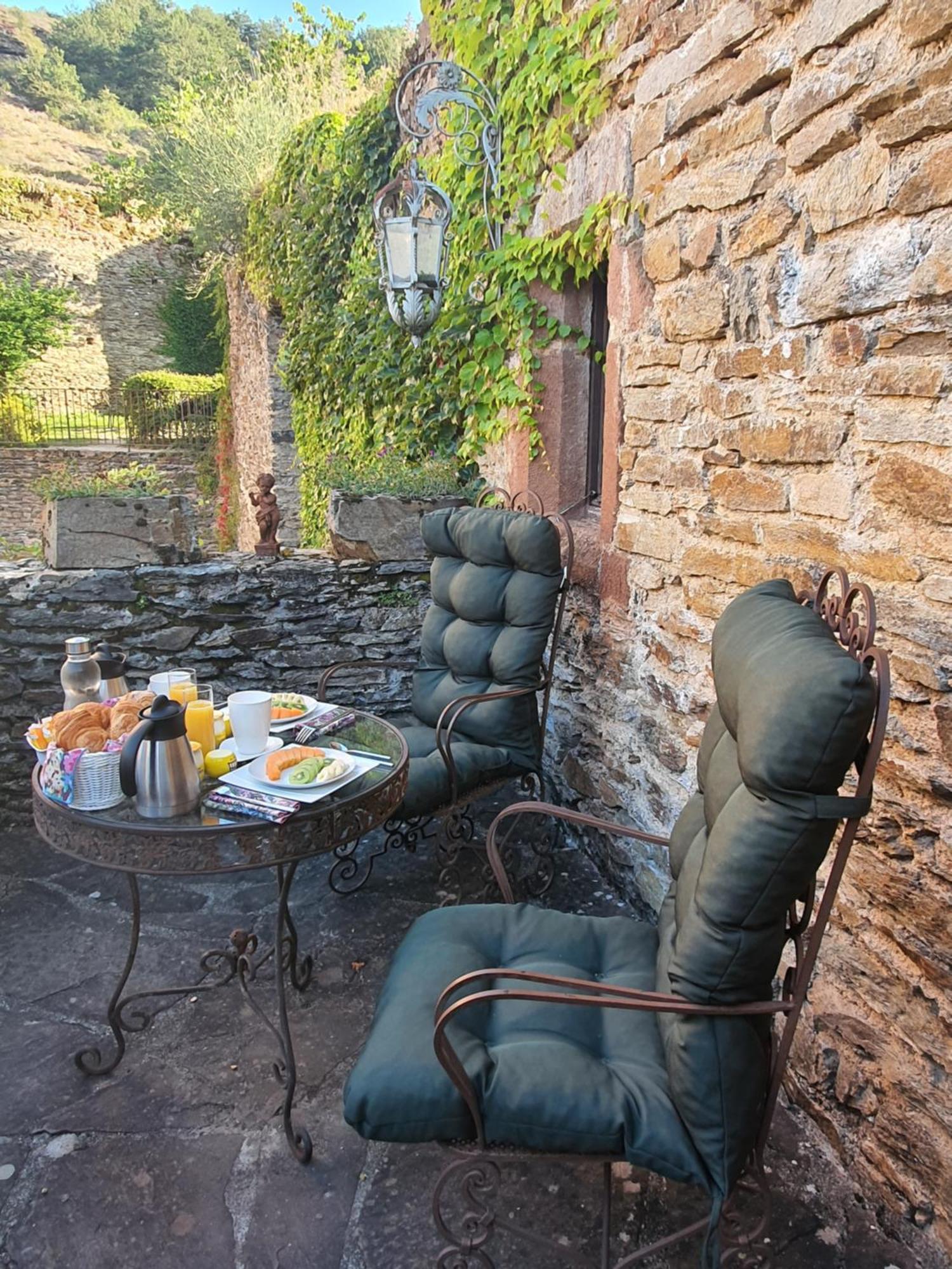 Chambre D'Hotes Au Chateau De Belcastel Belcastel  ภายนอก รูปภาพ