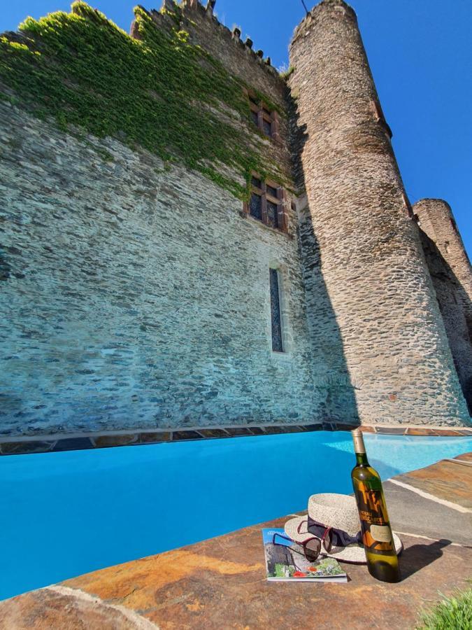Chambre D'Hotes Au Chateau De Belcastel Belcastel  ภายนอก รูปภาพ