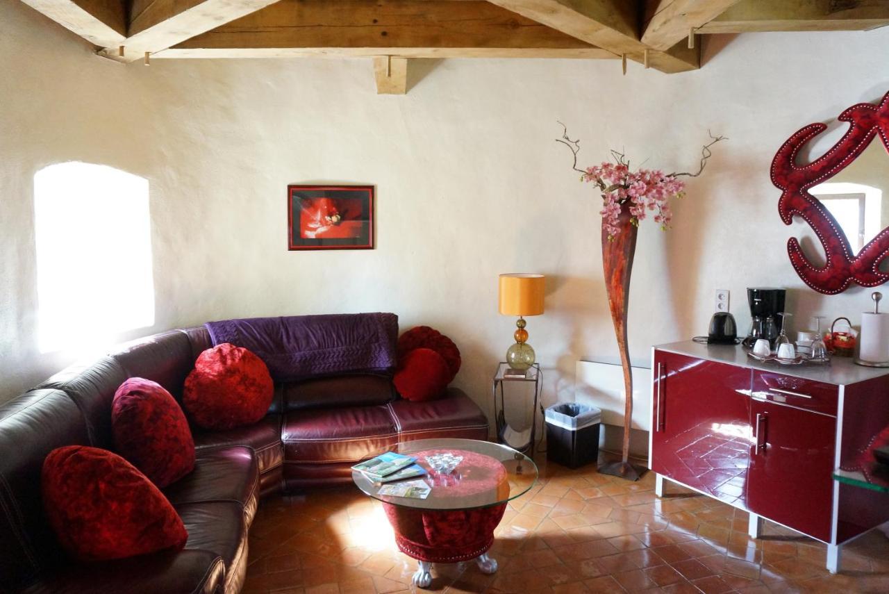 Chambre D'Hotes Au Chateau De Belcastel Belcastel  ภายนอก รูปภาพ