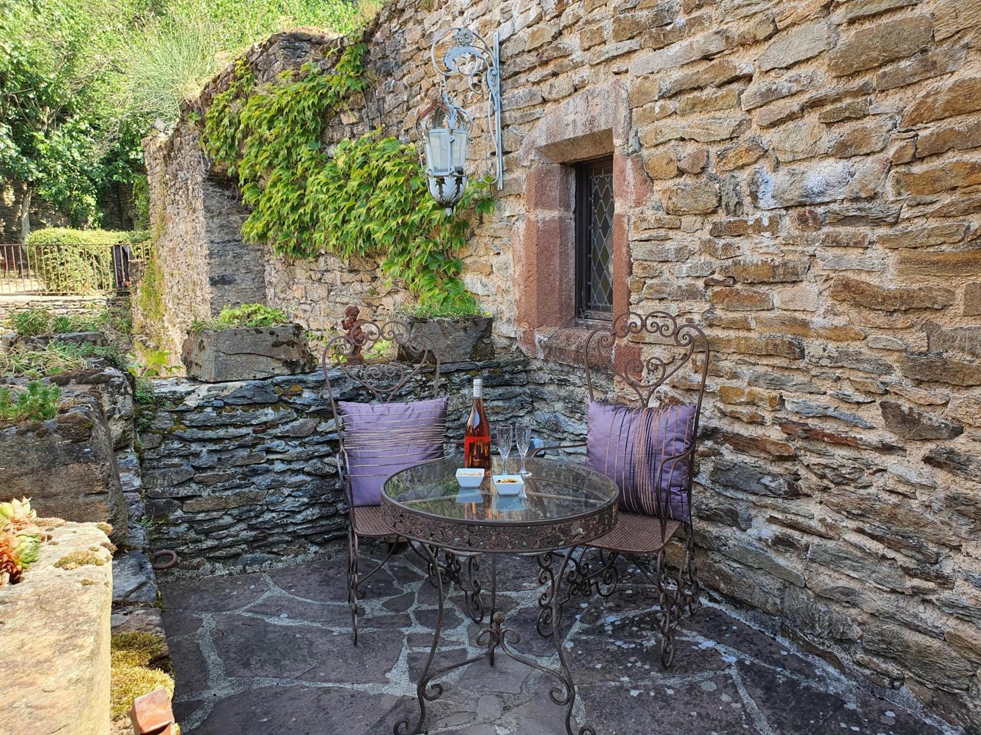 Chambre D'Hotes Au Chateau De Belcastel Belcastel  ภายนอก รูปภาพ